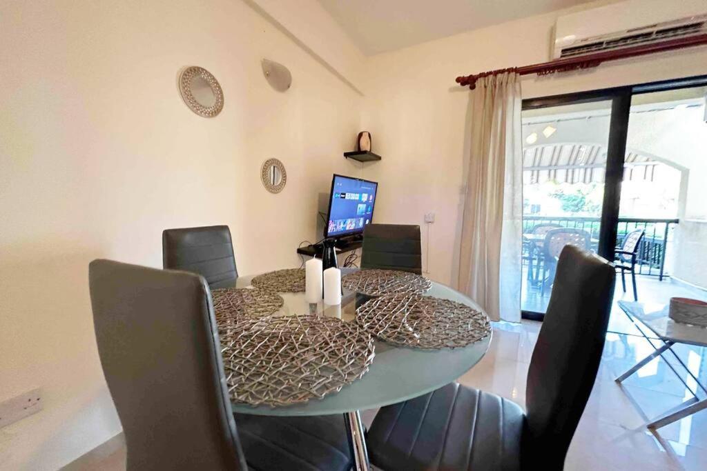 Apartament Ground With Master Bedroom And Twin Bedroom *